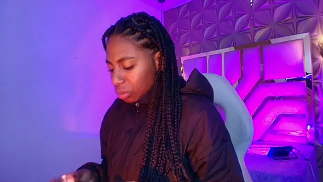 Snapshot of Queen_perla_ chatting on 30, 4, 2026 Queen perla online show from 30, 4, 2026