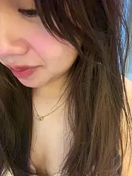 Hotellinh12 online show from 30, 10, 2025