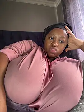 Snapshot of Chubbykarisma27 chatting on 18, 5, 2026 Chubbykarisma27 online show from 18, 5, 2026