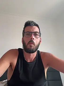 Snapshot of MIKEFANTASY chatting on 5, 8, 2026 MIKEFANTASY online show from 5, 8, 2026