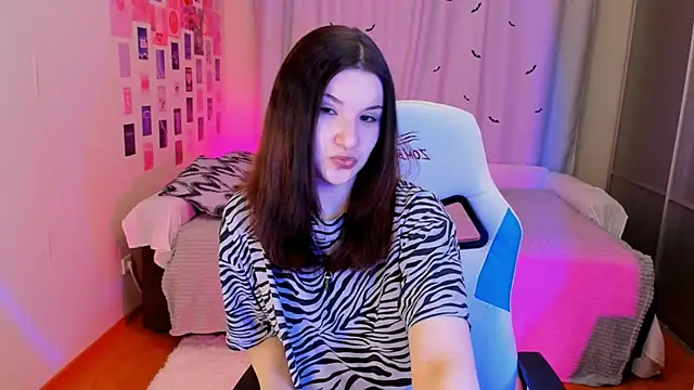 Vanessa Verona online show from 8, 2, 2025