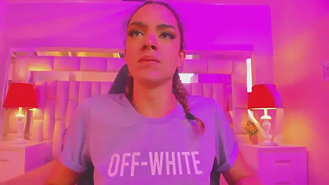 mariiahneedles online show from 8, 3, 2026