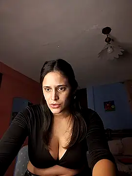 Catalinacandela online show from 5, 3, 2025