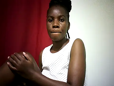 Snapshot of Pierra77 chatting on 13, 5, 2026 Pierra77 online show from 13, 5, 2026