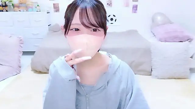 Snapshot of Suzu_ch_xx chatting on 9, 7, 2026 Suzu ch xx online show from 9, 7, 2026