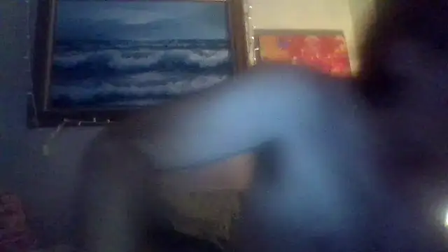 Snapshot of hornyrich69 chatting on 22, 10, 2025 hornyrich69 online show from 22, 10, 2025