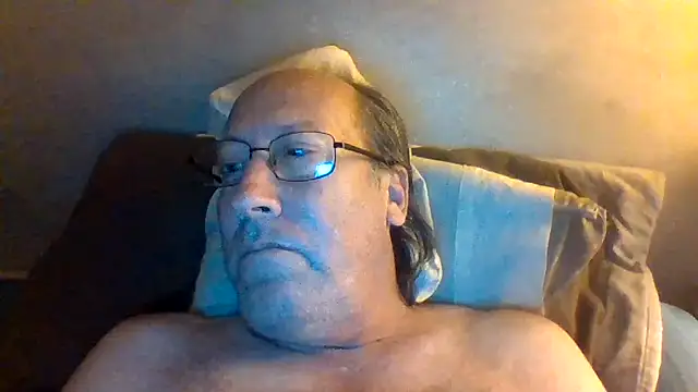Snapshot of hornyrich69 chatting on 3, 7, 2026 hornyrich69 online show from 3, 7, 2026