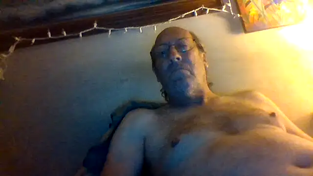 Snapshot of hornyrich69 chatting on 15, 7, 2026 hornyrich69 online show from 15, 7, 2026