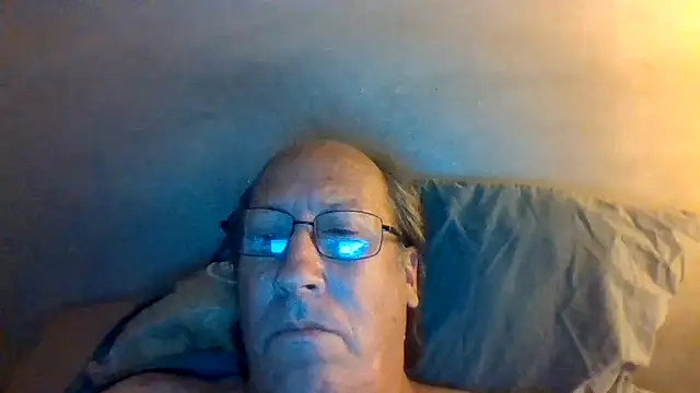 Snapshot of hornyrich69 chatting on 17, 7, 2026 hornyrich69 online show from 17, 7, 2026