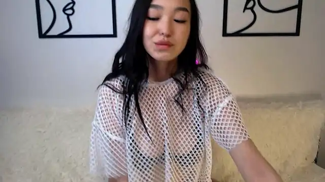 Snapshot of Hitomi_Itoo chatting on 23, 1, 2025 Hitomi Itoo online show from 23, 1, 2025
