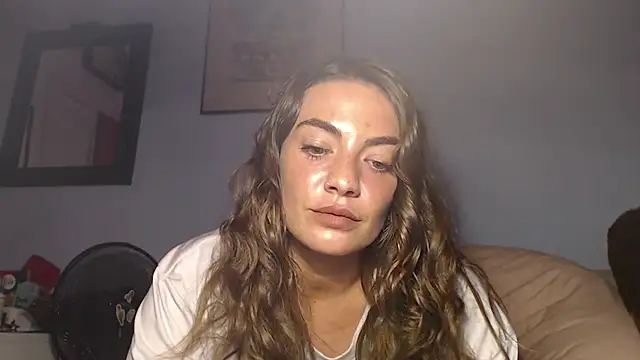 Snapshot of LillyLust21 chatting on 26, 5, 2026 LillyLust21 online show from 26, 5, 2026