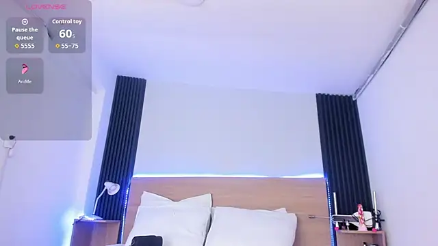 Chiqui milk  online show from 12, 9, 2025