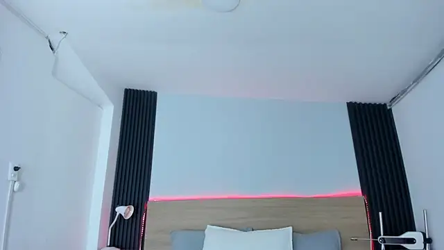 Chiqui milk  online show from 22, 10, 2025