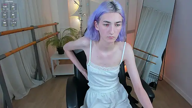 Snapshot of Mia_Cheers chatting on 12, 9, 2025 Mia Cheers online show from 12, 9, 2025