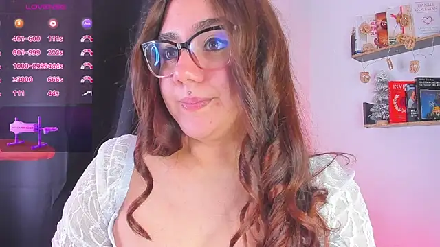 Snapshot of isarhodes_ chatting on 24, 12, 2024 isarhodes  online show from 24, 12, 2024