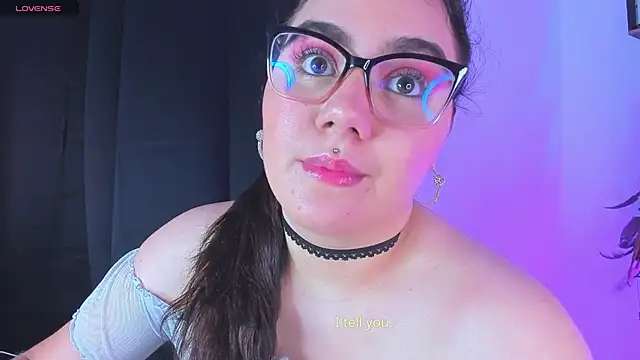 Snapshot of isarhodes_ chatting on 15, 1, 2025 isarhodes  online show from 15, 1, 2025
