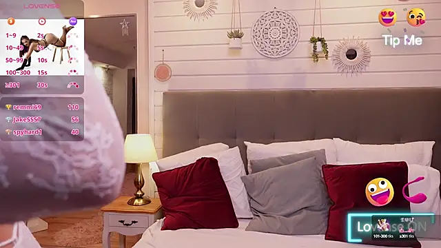 LinaReese online show from 18, 3, 2025