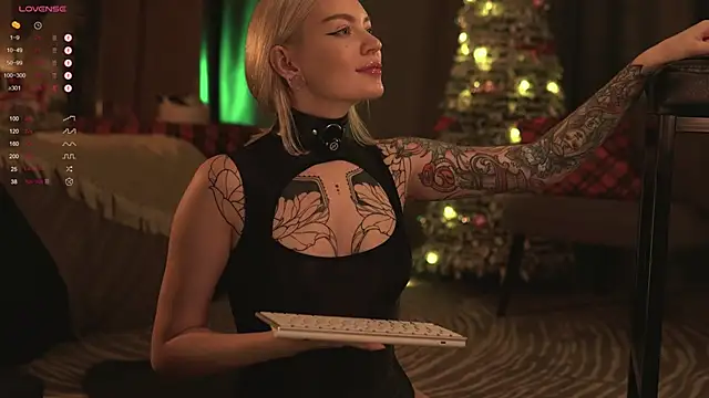 LinaKinky online show from 30, 12, 2024