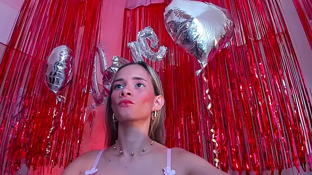 SkiinnyAna online show from 15, 2, 2025