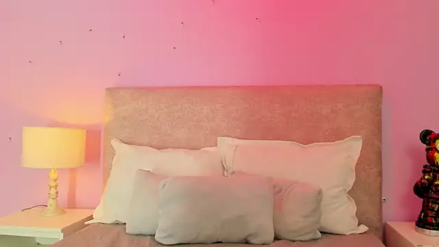 TaraCarson online show from 8, 3, 2026