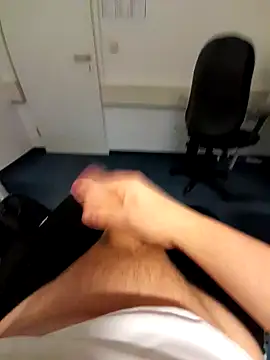 Snapshot of joel43278 chatting on 22, 1, 2025 joel43278 online show from 22, 1, 2025