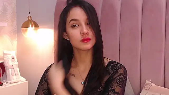 Snapshot of LeenaBrown chatting on 7, 3, 2026 LeenaBrown online show from 7, 3, 2026