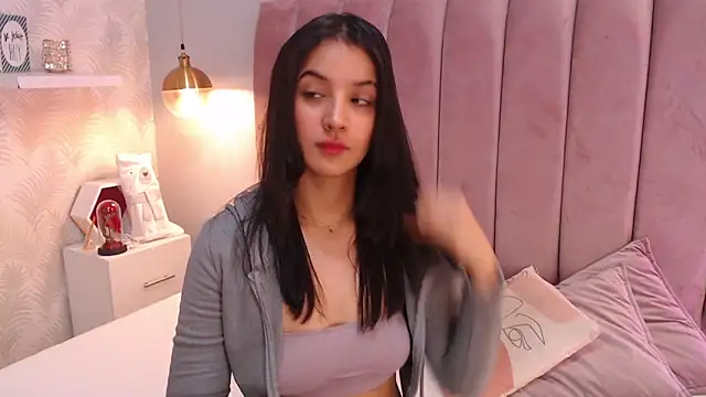 Snapshot of LeenaBrown chatting on 16, 3, 2026 LeenaBrown online show from 16, 3, 2026