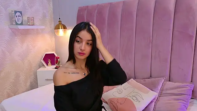 Snapshot of LeenaBrown chatting on 21, 5, 2026 LeenaBrown online show from 21, 5, 2026