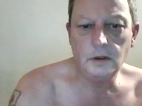 Snapshot of chubbybear2cum chatting on 3, 12, 2024 chubbybear2cum online show from 3, 12, 2024