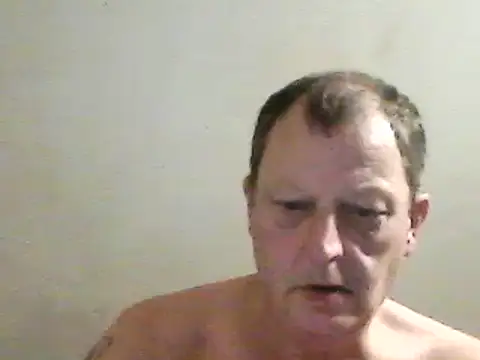 Snapshot of chubbybear2cum chatting on 15, 12, 2024 chubbybear2cum online show from 15, 12, 2024