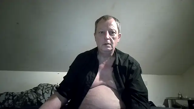 Snapshot of chubbybear2cum chatting on 25, 4, 2026 chubbybear2cum online show from 25, 4, 2026