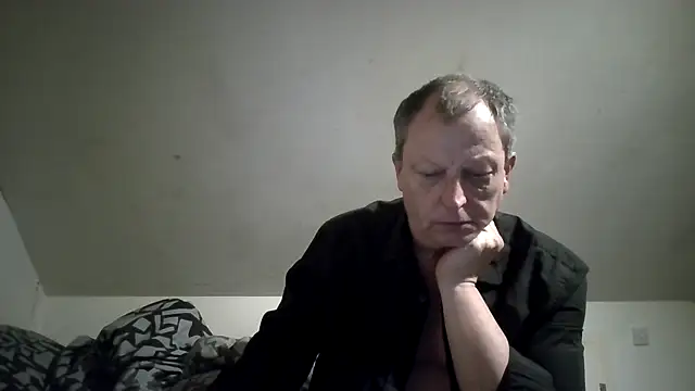 Snapshot of chubbybear2cum chatting on 7, 5, 2026 chubbybear2cum online show from 7, 5, 2026