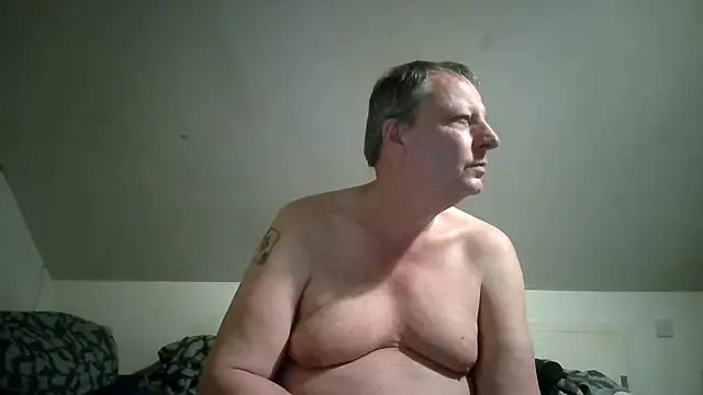 Snapshot of chubbybear2cum chatting on 15, 5, 2026 chubbybear2cum online show from 15, 5, 2026