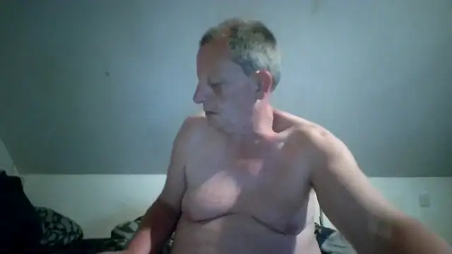 Snapshot of chubbybear2cum chatting on 27, 5, 2026 chubbybear2cum online show from 27, 5, 2026
