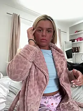 Snapshot of IrishTeenBarbie69 chatting on 3, 4, 2026 IrishTeenBarbie69 online show from 3, 4, 2026