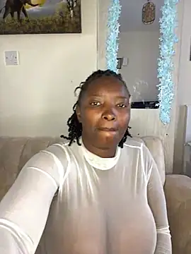 Snapshot of Naughty-sonia2 chatting on 5, 3, 2025 Naughty-sonia2 online show from 5, 3, 2025