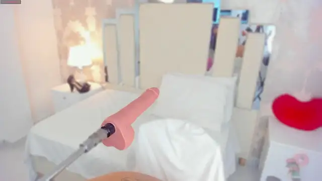 Miliaangeles online show from 1, 2, 2026