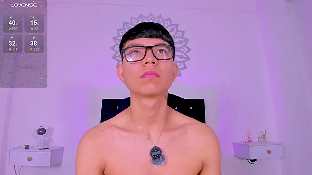 CodyTwink online show from 28, 3, 2026