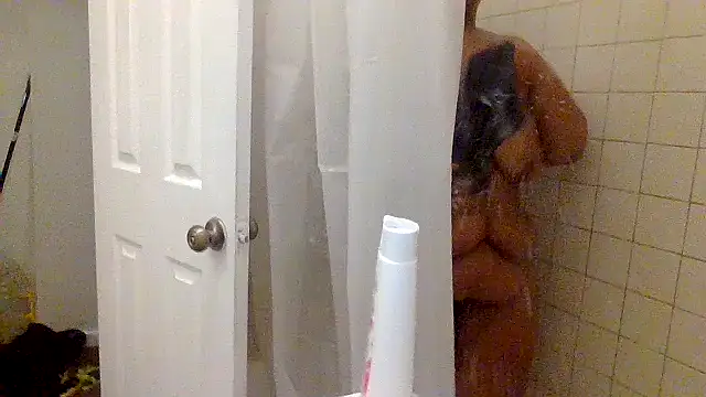 AllLeggs online show from 3, 12, 2024