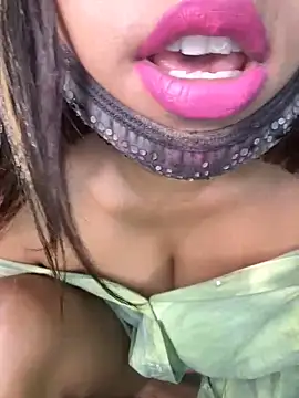 Snapshot of Cinderella-98 chatting on 27, 1, 2025 Cinderella-98 online show from 27, 1, 2025