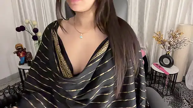 Unique-Beauty online show from 4, 3, 2025