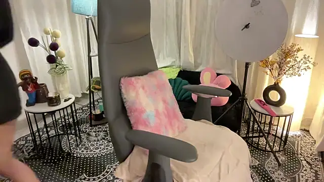 Unique-Beauty online show from 22, 3, 2025