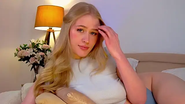 JuliaJaee online show from 21, 1, 2025