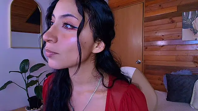 Snapshot of amber_curly chatting on 29, 4, 2026 amber curly online show from 29, 4, 2026