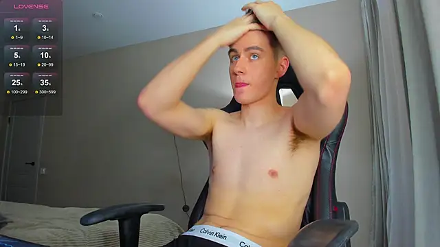 TaisonBrownX online show from 2, 1, 2025