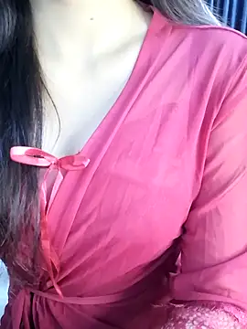 Snapshot of _Linez_ chatting on 4, 11, 2025 Linez online show from 4, 11, 2025