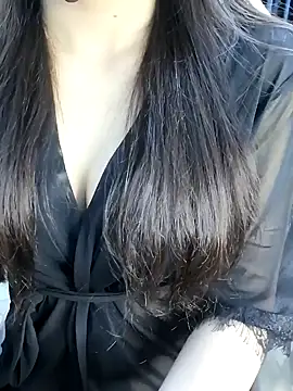 Snapshot of _Linez_ chatting on 22, 11, 2025 Linez online show from 22, 11, 2025