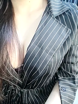 Snapshot of _Linez_ chatting on 7, 1, 2026 Linez online show from 7, 1, 2026