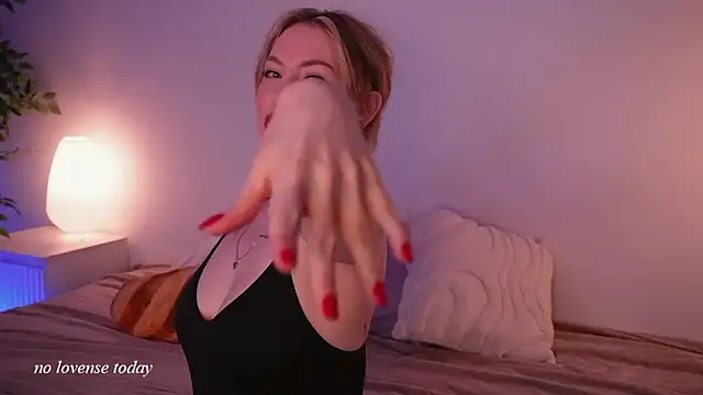 Snapshot of kris69kiss chatting on 2, 2, 2026 kris69kiss online show from 2, 2, 2026