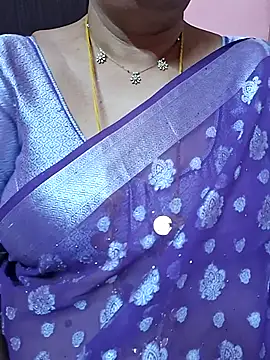 Snapshot of ananya956 chatting on 17, 7, 2026 ananya956 online show from 17, 7, 2026